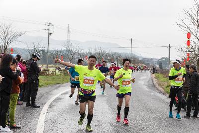 2018浙江兰溪第四届国际乡村马拉松赛精彩瞬间(飞跑)